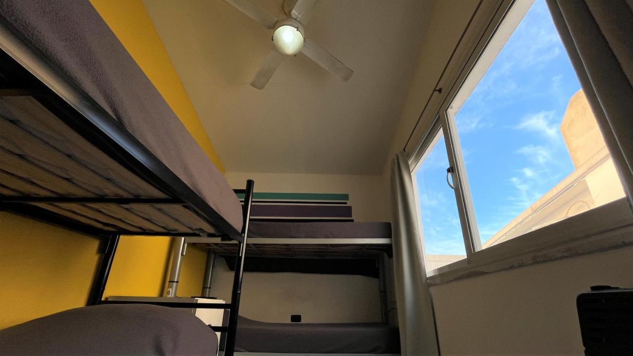 Link Hostel *